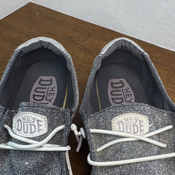 Hey Dude Womens Wendy Metallic Silver Sparkle Slip-on Shoes, Charcoal sz 6 - Picture 4 of 14